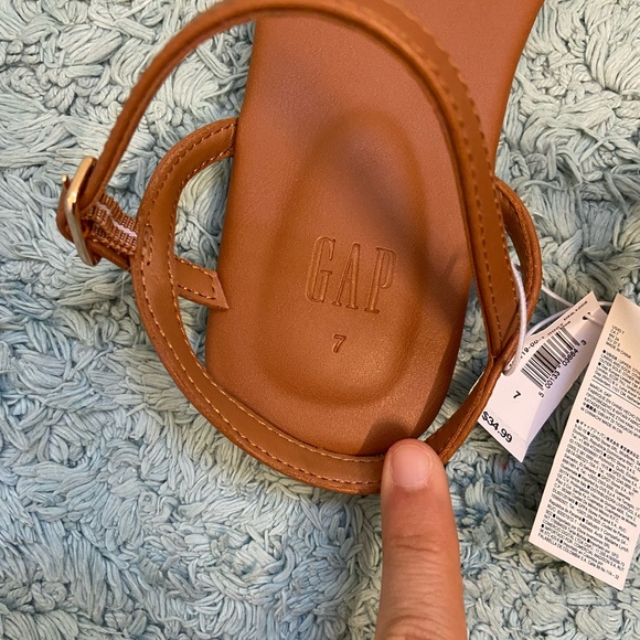 NWT New with tags gap factory Vegan-Leather Strappy Sandals - Picture 3 of 6